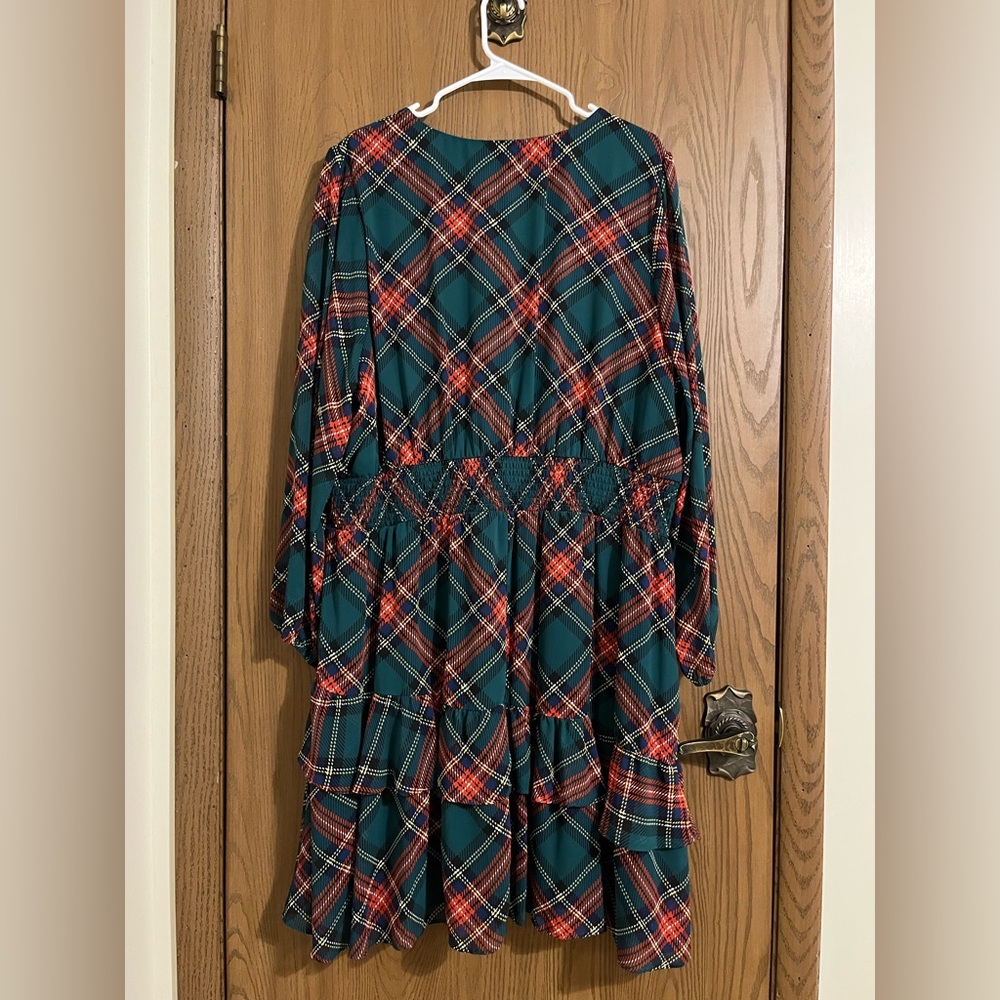 *WORN ONCE* Cato Fashions Plaid Green Dress - Picture 3 of 4